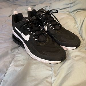Men’s 10.5 Nike Airmax AIRO